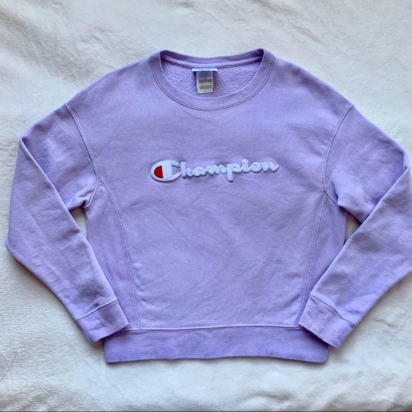 Champion Sweaters - Champion reverse weave crew neck sweatshirt size S